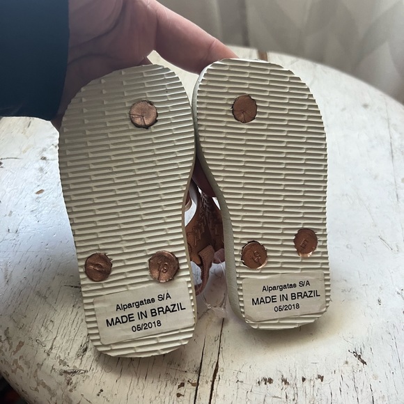 Havaianas Baby Chic Sandals Flip Flop Rose Gold Size US 5C EU 21 - Picture 4 of 4